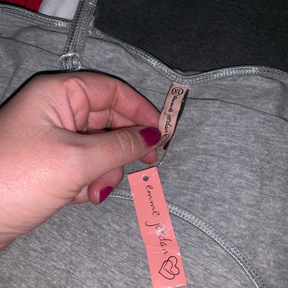 Tanks - Picture 4 of 4